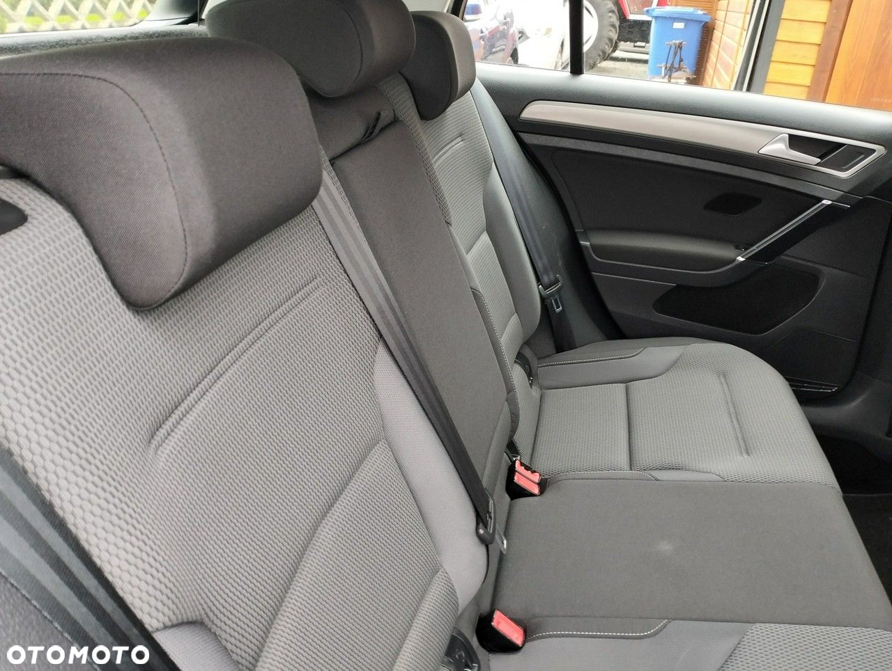 Volkswagen Golf 1.6 TDI BlueMotion Technology Comfortline - 22