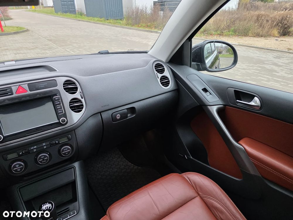 Volkswagen Tiguan 2.0 TDI DPF 4Motion Track & Field - 34