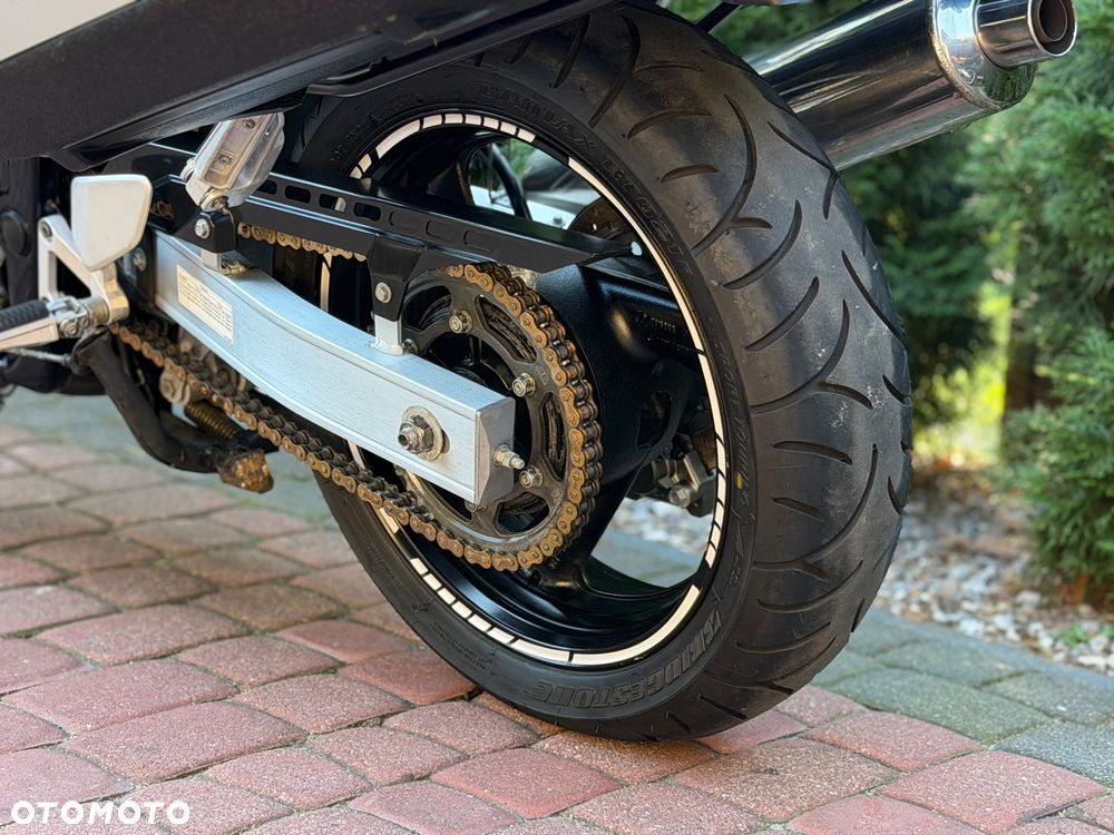 Yamaha FZS - 21