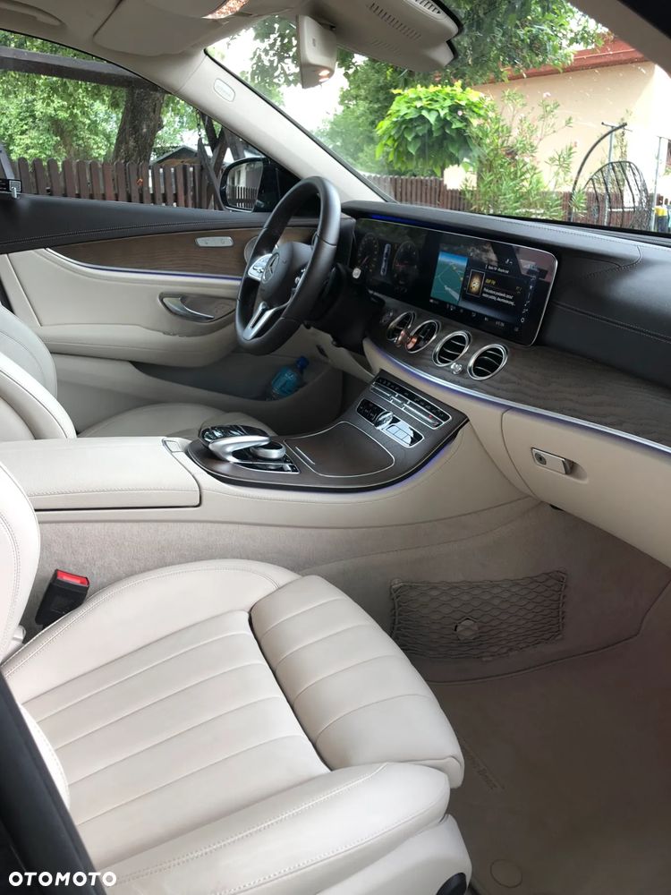 Mercedes-Benz Klasa E 220 d 4-Matic 9G-TRONIC - 5