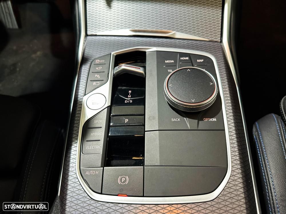 BMW 330 e Pack Desportivo M Auto - 30