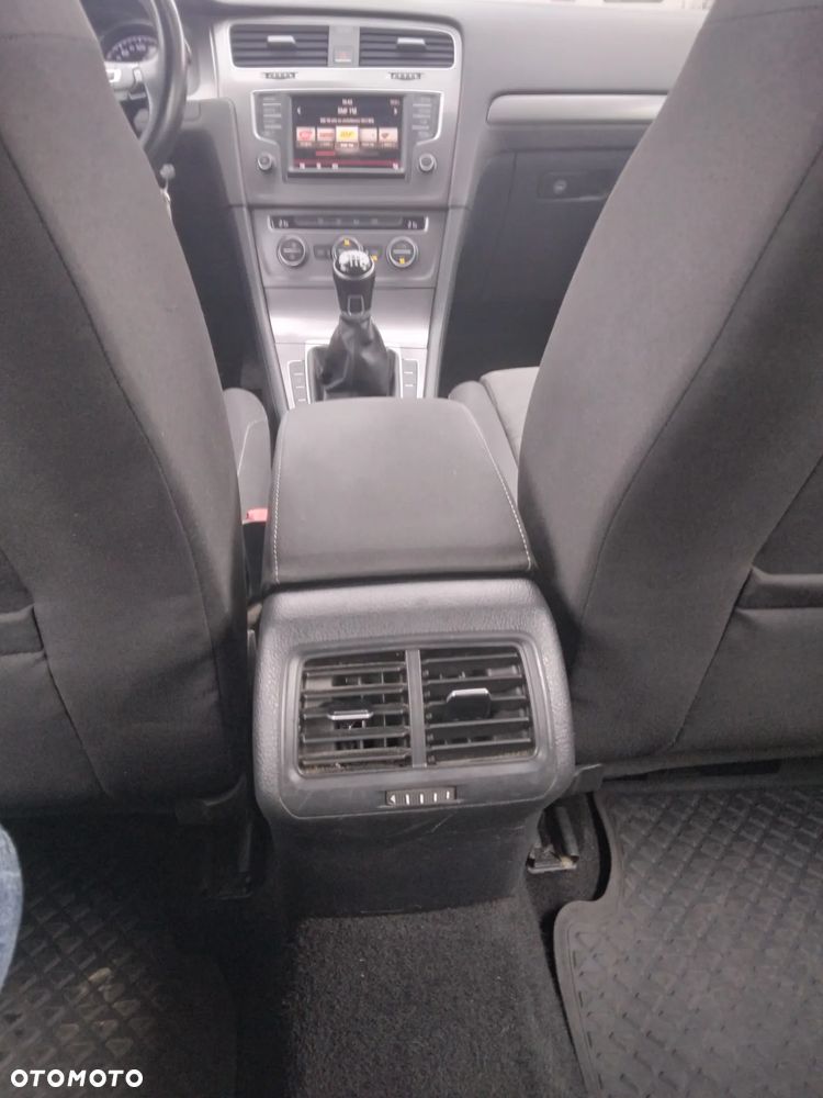 Volkswagen Golf Variant 1.6 TDI (BlueMotion Technology) Comfortline - 21