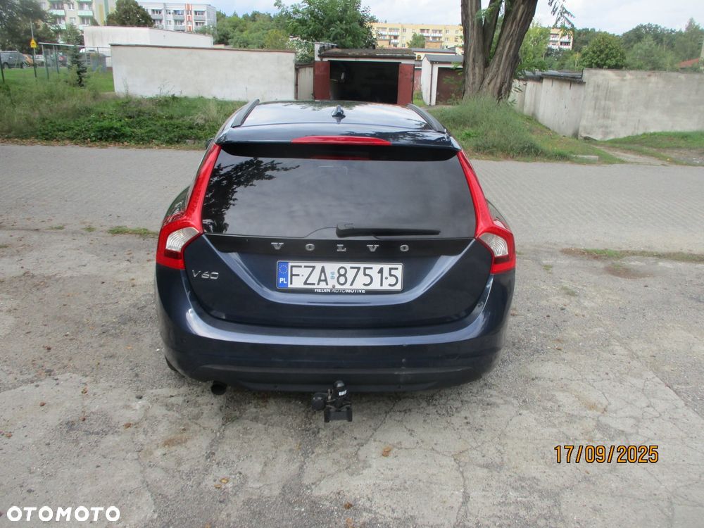 Volvo V60 D3 Summum - 5