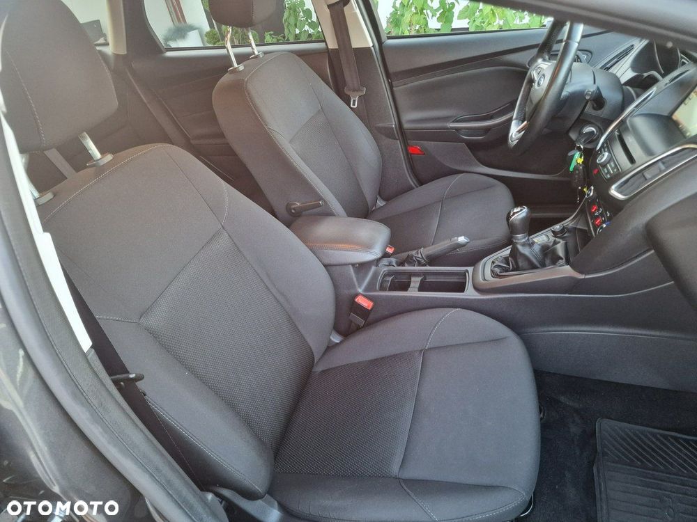 Ford Focus - 6