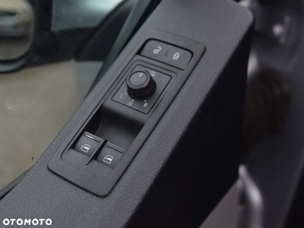 Volkswagen Transporter - 18