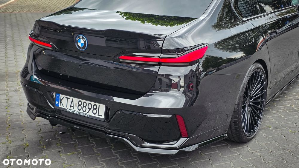 BMW Seria 7 750e PHEV xDrive sport - 15