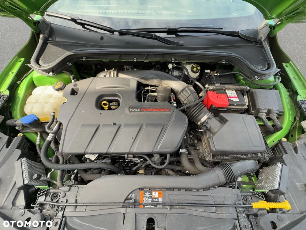 Ford Focus 2.3 EcoBoost ST X - 28