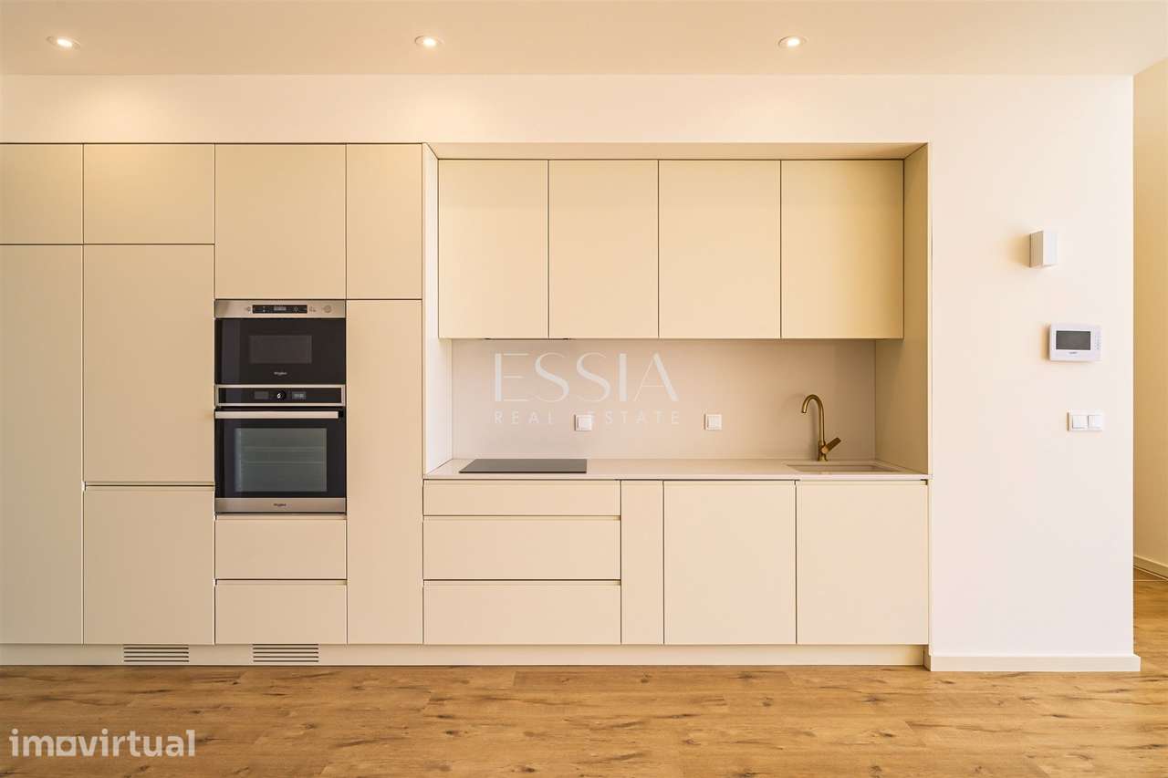 Apartamento T2 Remodelado com Áreas Amplas em Paranhos - Grande imagem: 4/27