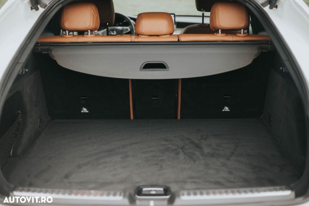 Mercedes-Benz GLC - 38