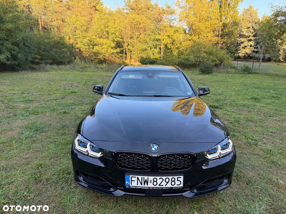 BMW Seria 3 330d xDrive Sport Line - 7