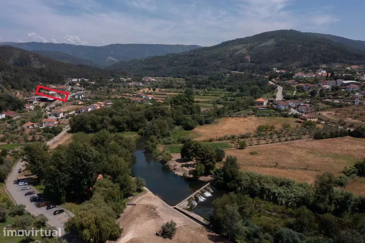 Moradia com 3.000 m² de terreno, nascente de água e potencial turístic - Grande imagem: 4/44