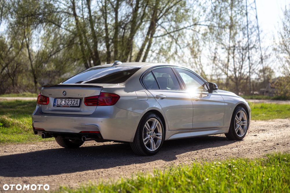 BMW Seria 3 340i xDrive Edition M Sport Shadow - 7