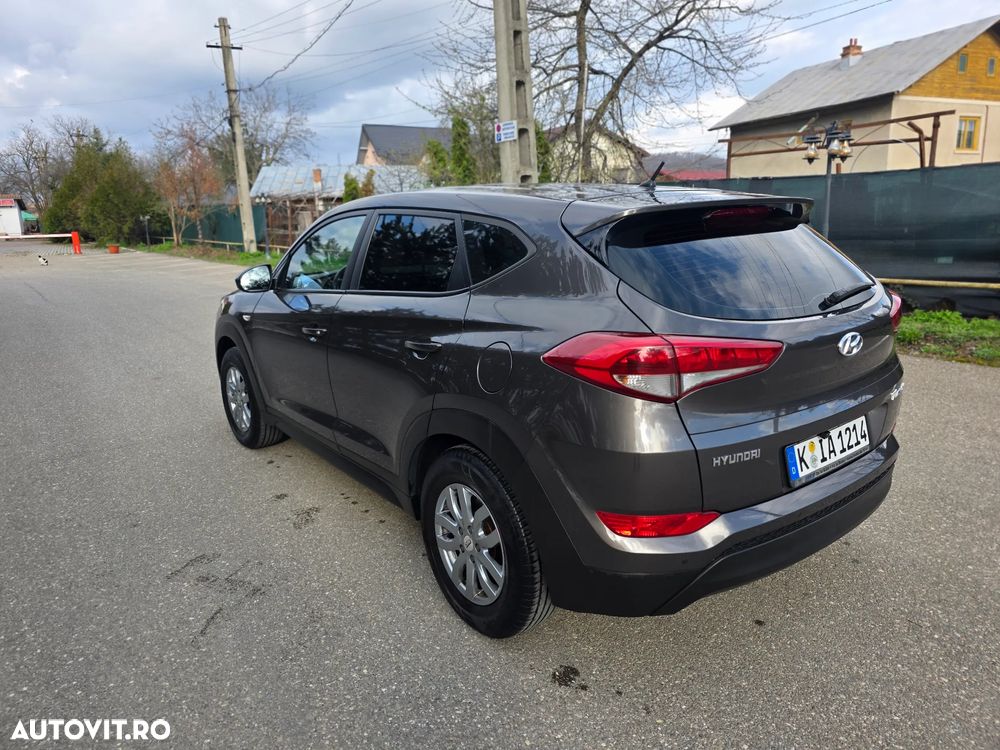 Hyundai Tucson blue 1.7 CRDi 2WD Style - 5