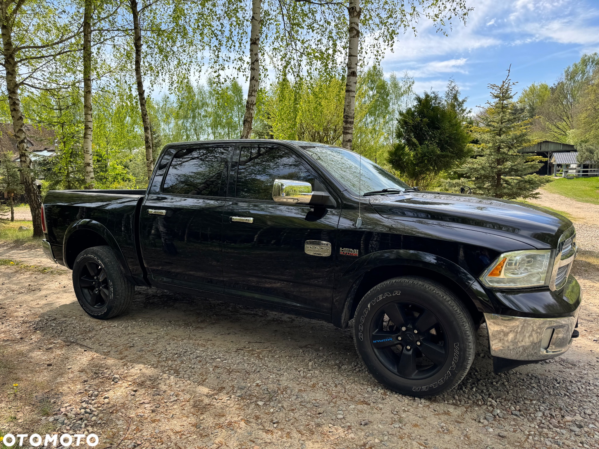 Dodge RAM 1500 5.7 4x4 - 8