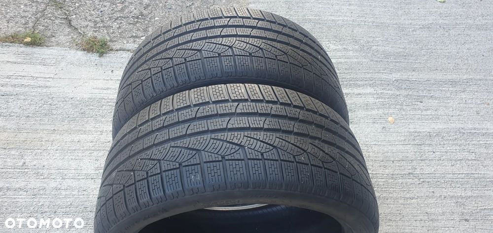 275/35 R20 Pirelli Sottozero Zima 2017 - 1