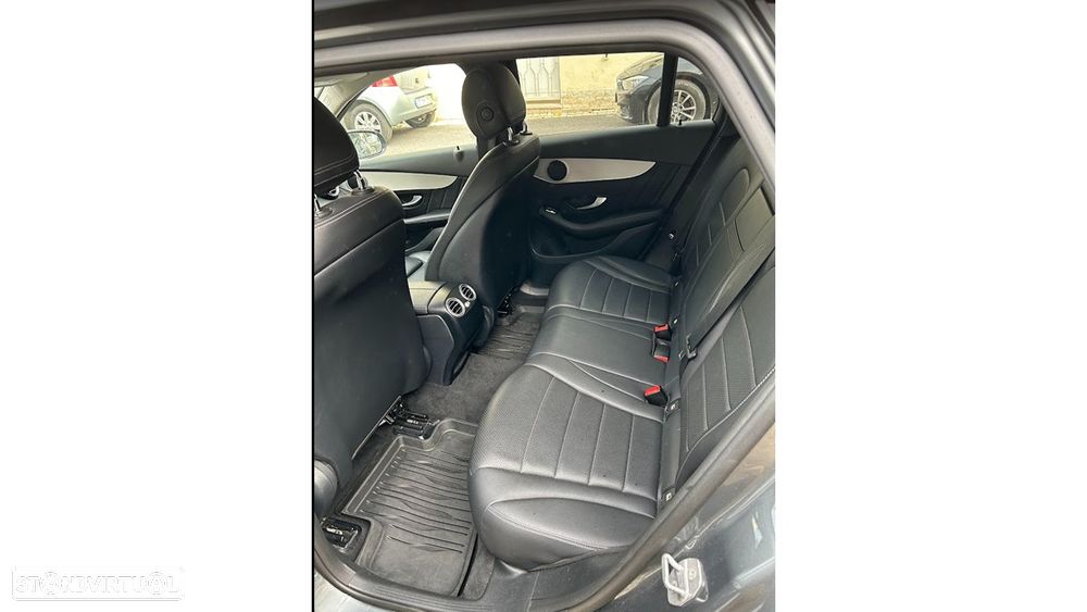 Mercedes-Benz GLC 300 e 4Matic - 9