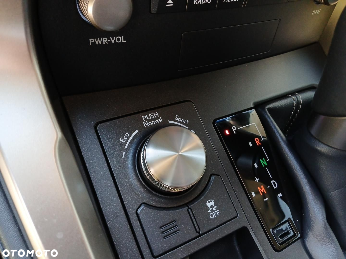 Lexus NX - 23