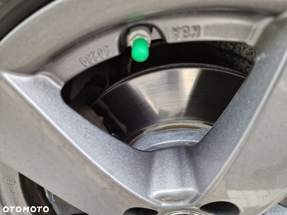 BMW Seria 2 218d Sport-Aut Advantage - 26