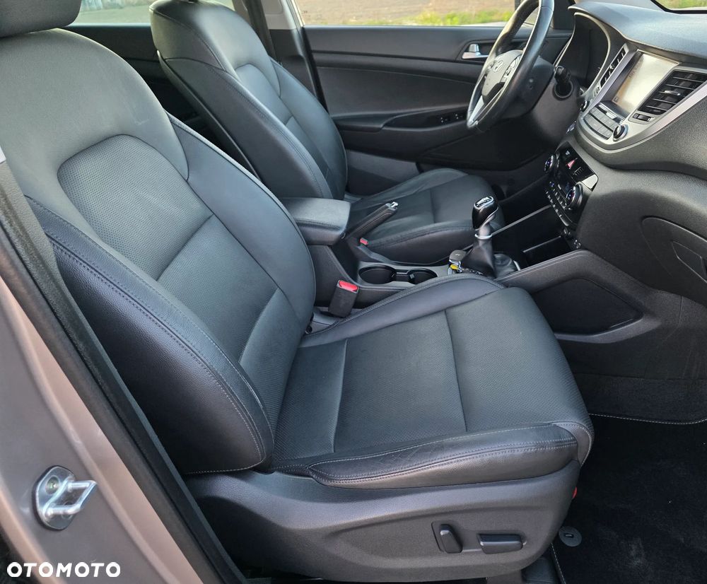 Hyundai Tucson blue 1.7 CRDi 2WD Passion Plus - 14