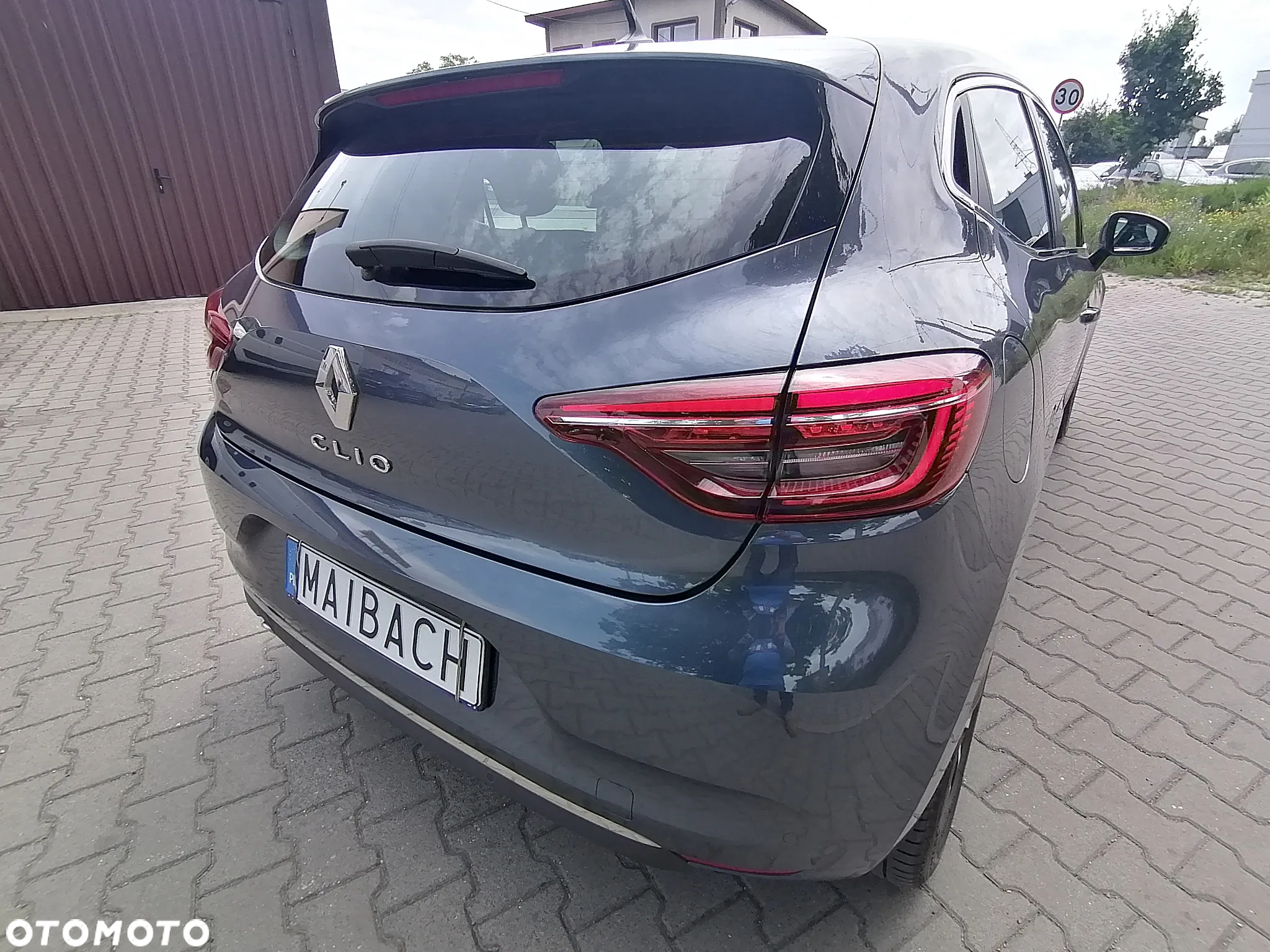 Renault Clio TCe 90 TECHNO - 10