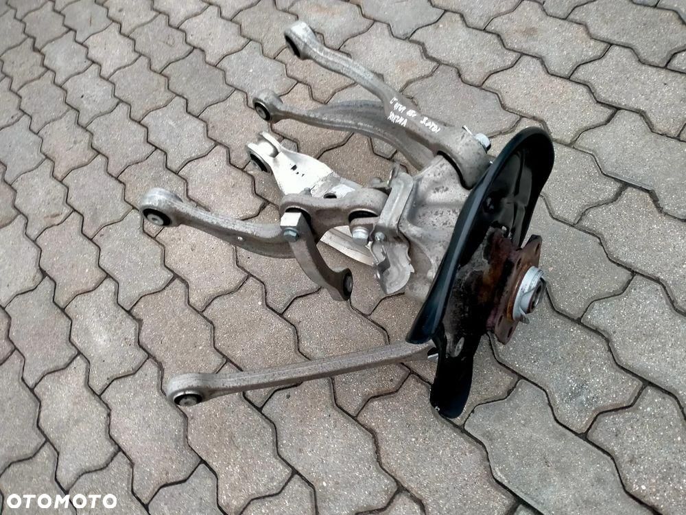 Audi Q7 4M Zwrotnica Piasta Wahacz Skrętna Zawieszenie Lewy Tył / ORYGINAŁ - 1
