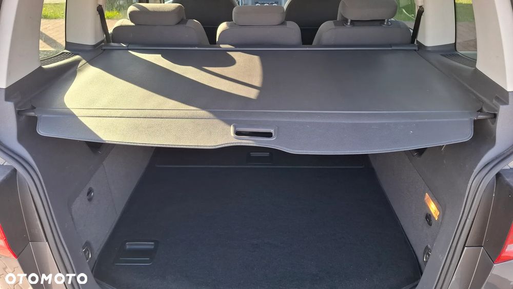 Volkswagen Touran 2.0 TDI DPF DSG Highline - 21