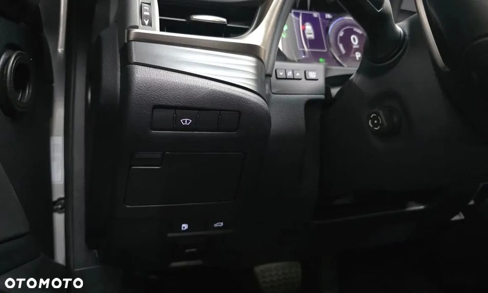 Lexus ES 300h Omotenashi - 27