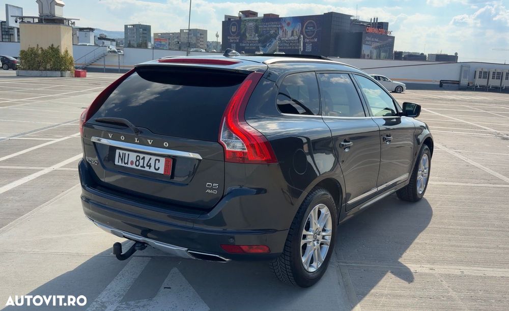 Volvo XC 60 D5 AWD Geartronic Summum - 2