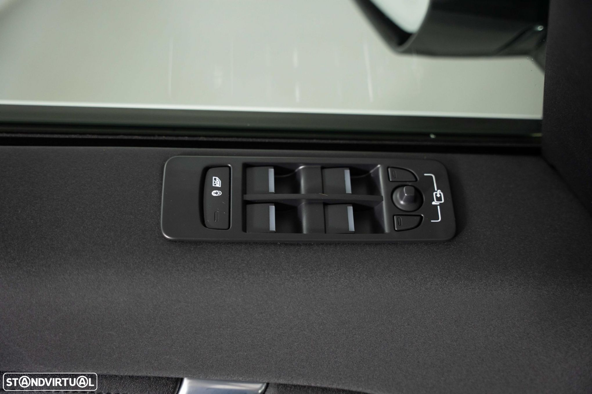 Land Rover Discovery Sport 1.5 I3 P300e AWD - 20