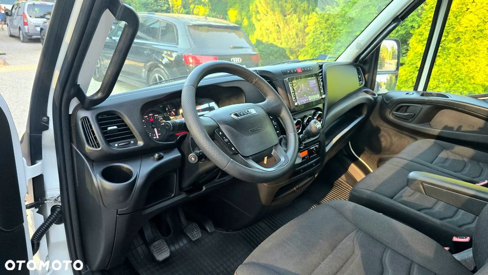 Iveco ❗️❗️DAILY 3.0 150Km 70C17 JAK NOWY ❗️❗️84 TYŚ PRZEBIEGU / ORYGINALNY WYWROT / HDS BEFFARD 1700A / WYWROT 3 STRONY / PIERWSZY WŁASCICIEL / NAVI / KAMERA COFANIA / TEMPOMAT / BLIŹNIAKI / WYSOKA BURTA / PRZYSTAWKA / WERSJA WZMOCNIONA / SERWIS ASO / SALON POLSKA / JAK Z SALONU - NOWY - / UNIKAT ❗❗ - 31