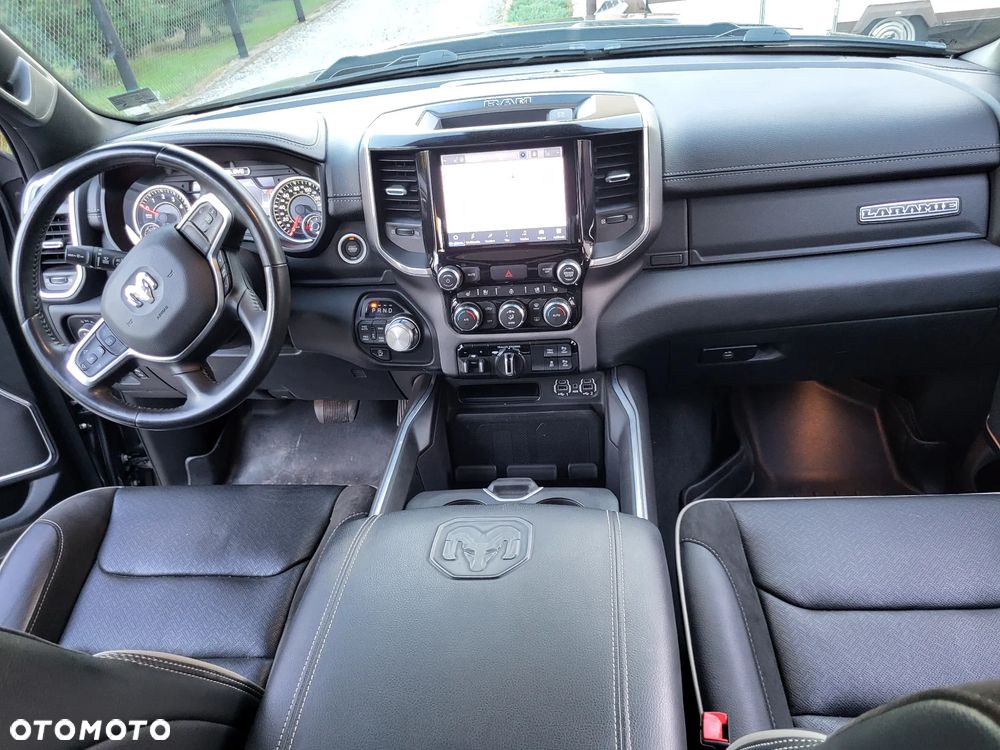Dodge RAM 5.7 4x4 - 8
