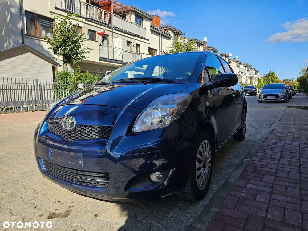 Toyota Yaris - 4