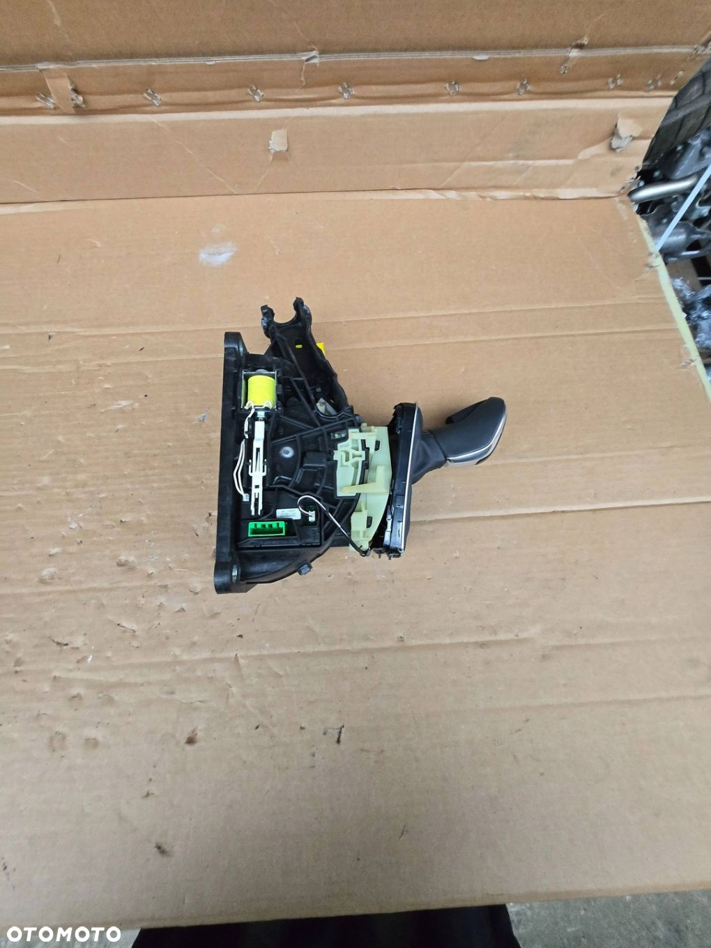 WYBIERAK LEWAREK GAŁKA ZMIANY BIEGÓW VOLVO V40 II AUTOMAT 31437818 - 3