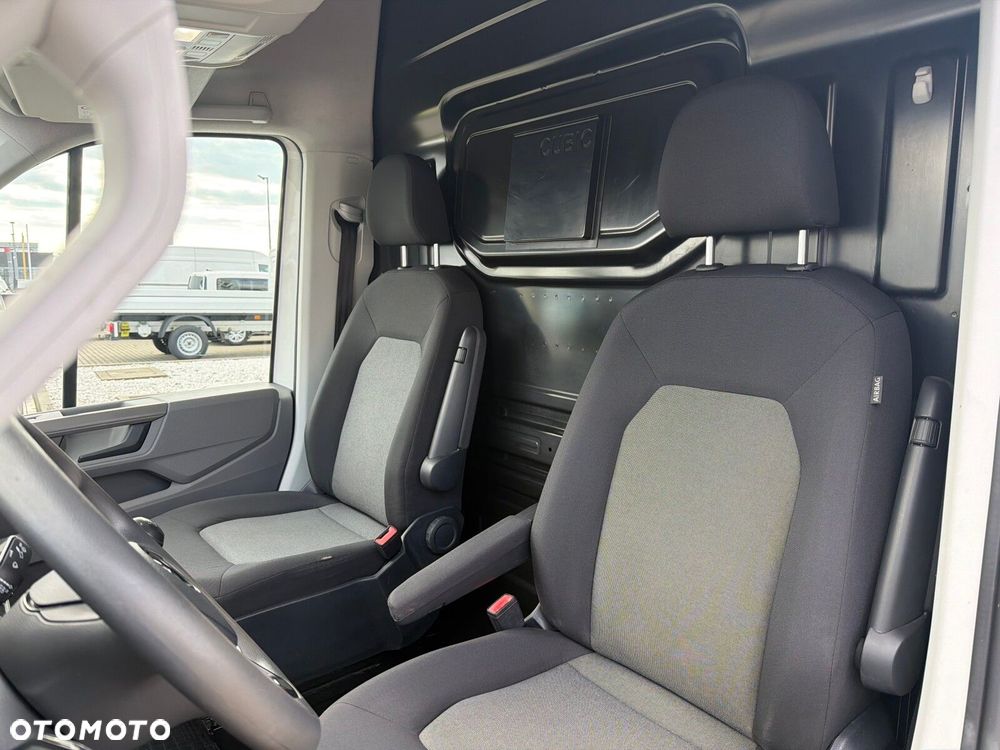 Volkswagen Crafter 3.640 Furgon - 9