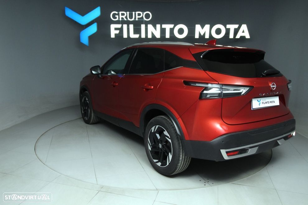 Nissan Qashqai 1.3 DIG-T N-Connecta Xtronic - 4