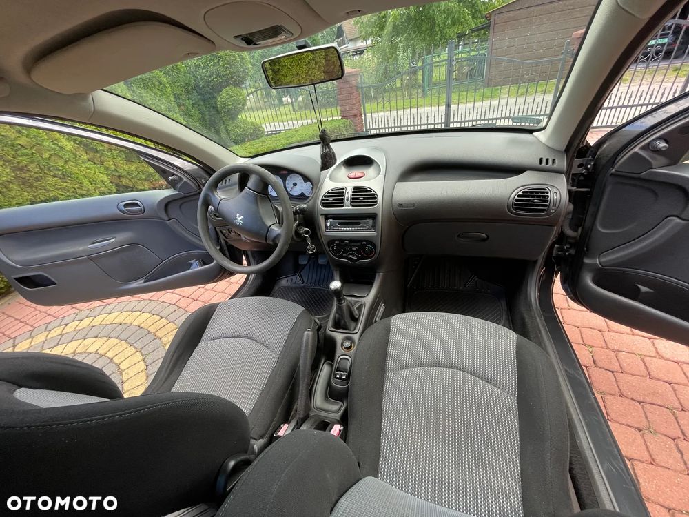 Peugeot 206 1.1 X-Line - 17