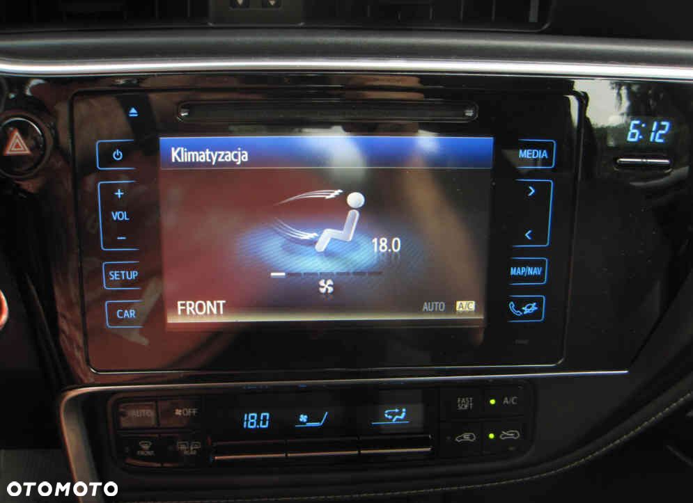 Toyota Auris Hybrid 135 Premium - 15