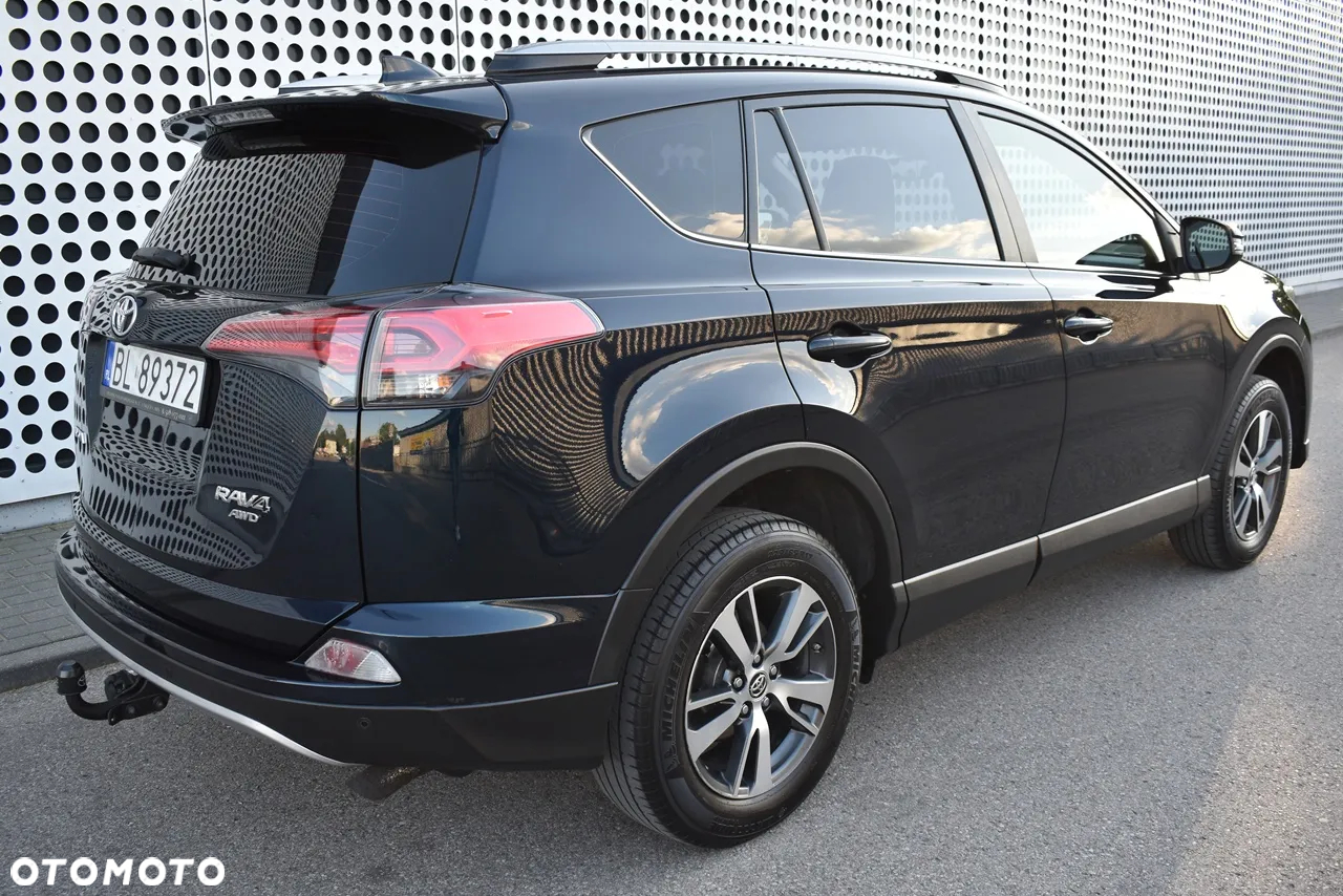Toyota RAV4 - 4