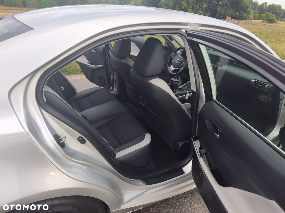 Lexus IS 250 Business - 22