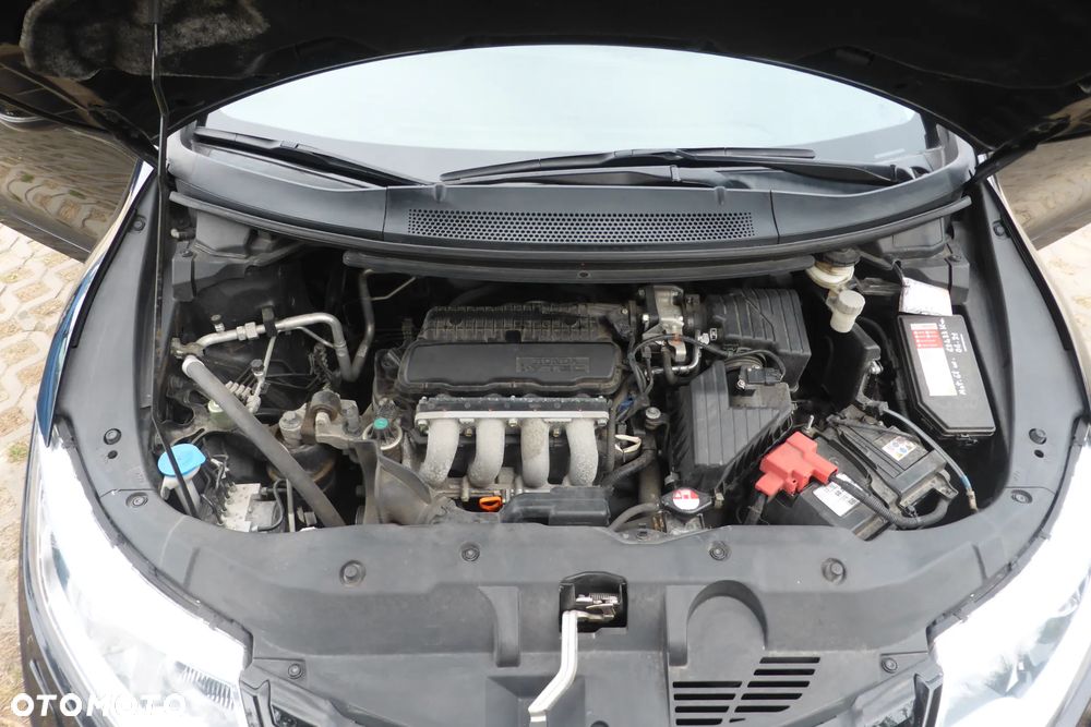 Honda Civic 1.4 i-VTEC Comfort - 9