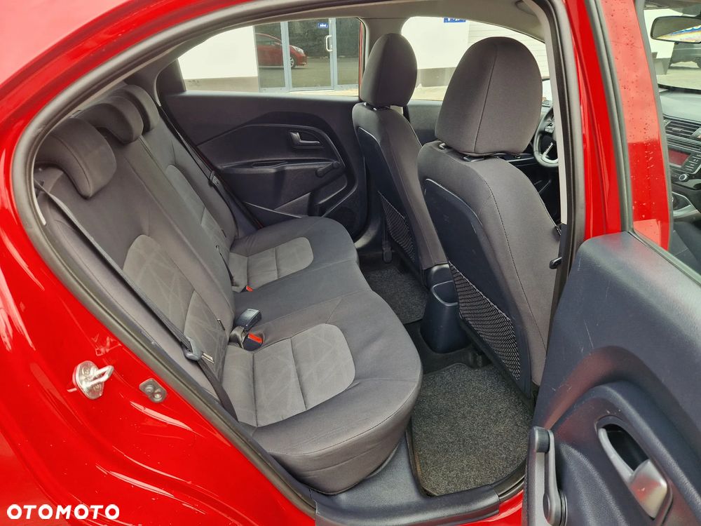 Kia Rio 1.2 Business Line Plus - 9