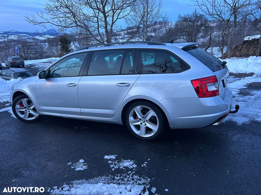 Skoda Octavia 2.0 TDI (Green tec) DSG RS - 31
