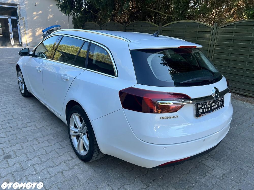 Opel Insignia - 12
