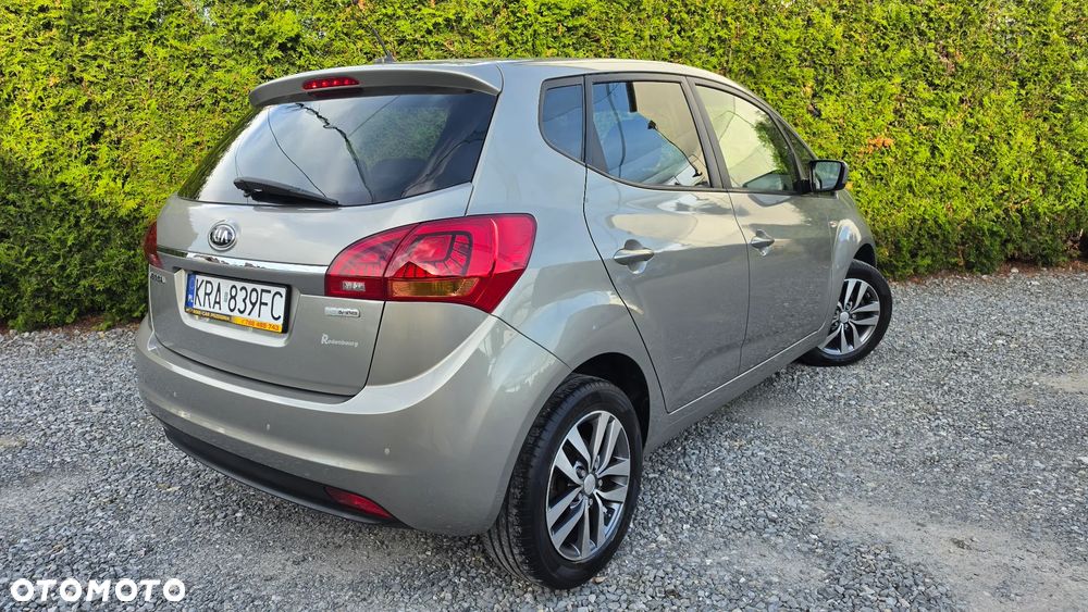 Kia Venga 1.4 CVVT Fifa World Cup Edition - 4