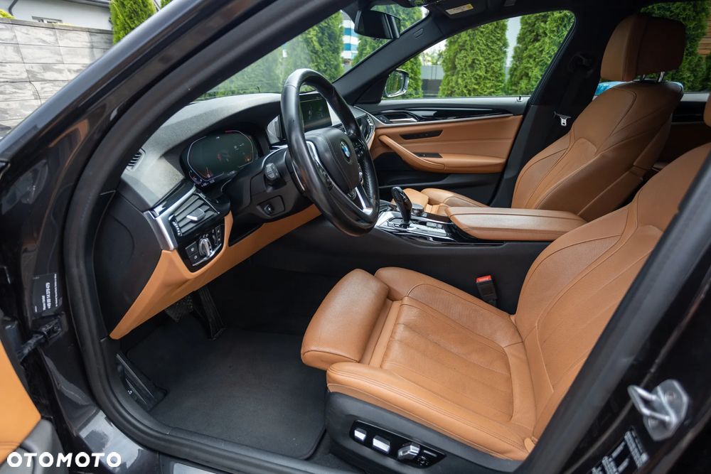 BMW Seria 5 520i Sport Line sport - 19