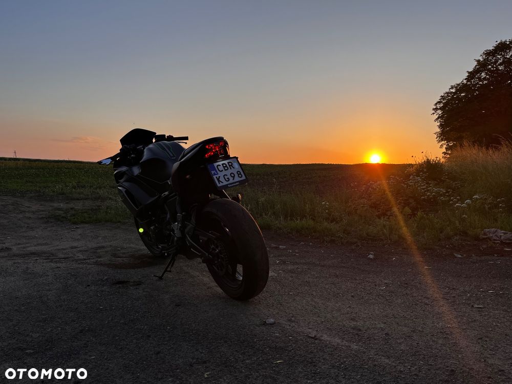 Kawasaki Ninja - 18