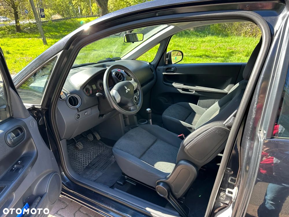 Mitsubishi Colt 1.1 - 5