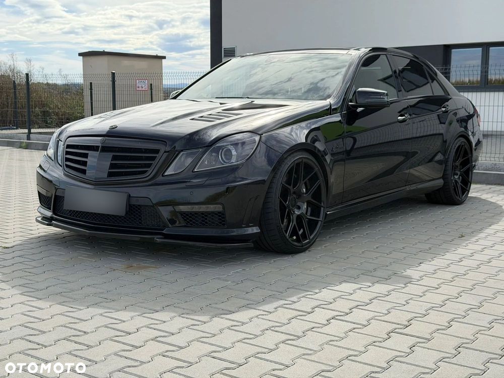 Mercedes-Benz Klasa E 63 AMG AMG Speedshift 7G-MCT - 2
