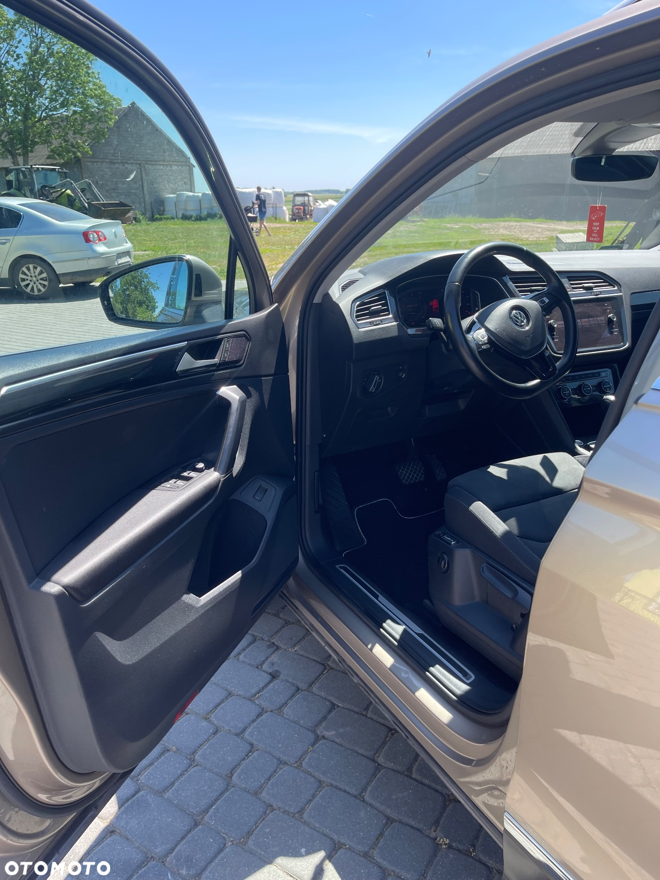 Volkswagen Tiguan - 16