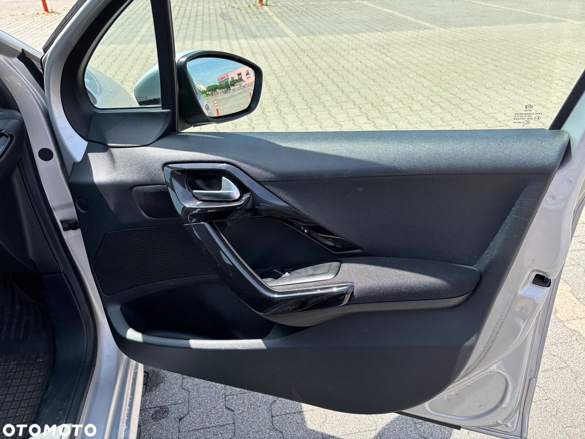 Peugeot 208 1.6 e-HDi Active STT - 14